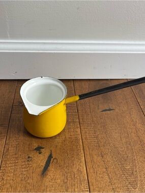 Vintage Enamelware Yellow Turkish Coffee Pot Spouted Made In Poland 512-4